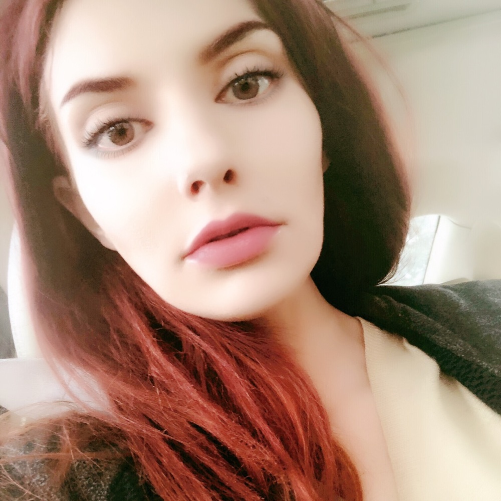 Meet your Posher, Julia